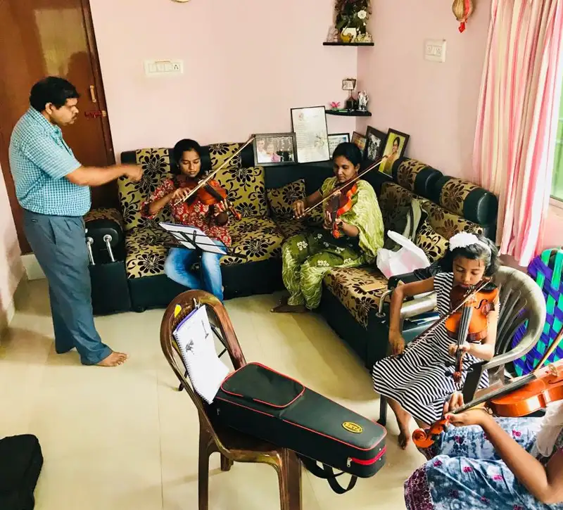 Keyboard, guitar and violin classes in Chennai