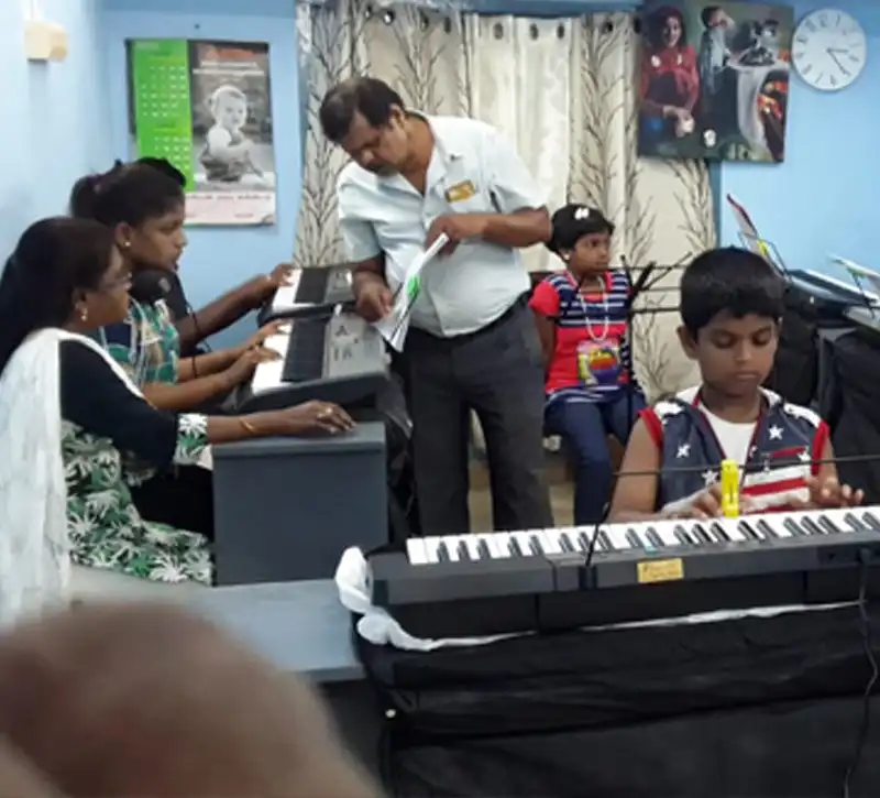 Music classes for school students in Chennai